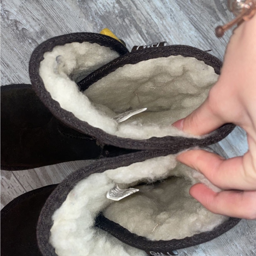 emu boots - Picture 3 of 4